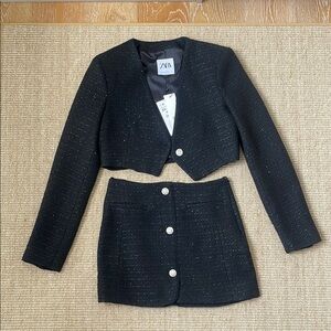 Zara Elegant Black Blazer and Skirt Ensemble
